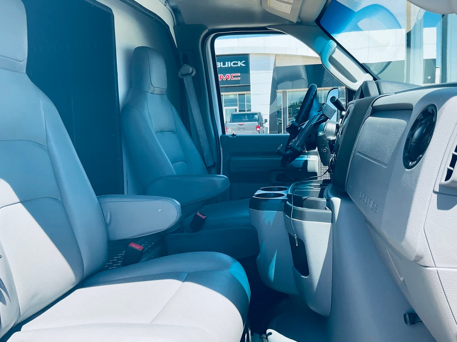 2019 Ford E-Series Cutaway NA